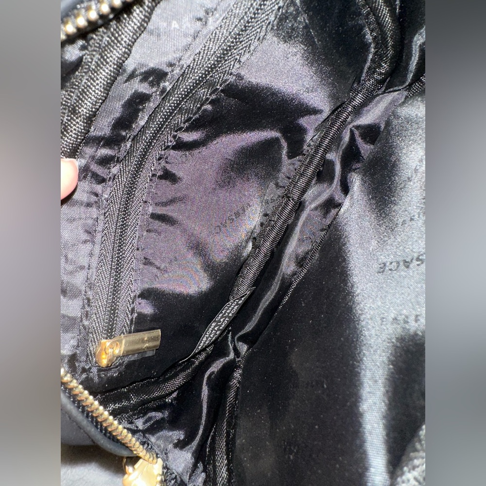 Versace Parfums Black and Gold Pouch Vanity Bag Gold Medusa Front Logo - Picture 9 of 16